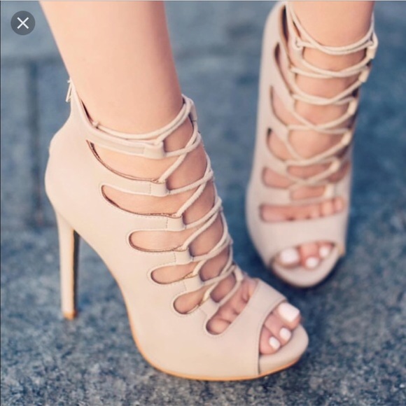 Heels - Picture 1 of 2